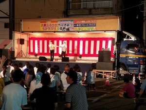 お笑いライブの様子