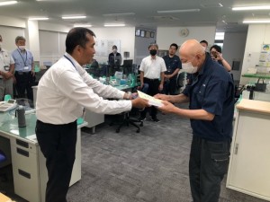 永年勤続30年(遠藤乗務員)